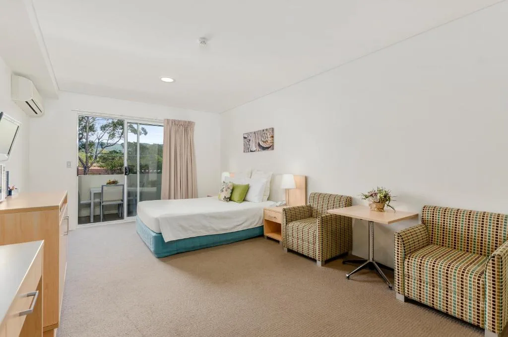 Quality Suites Pioneer Sands — 2