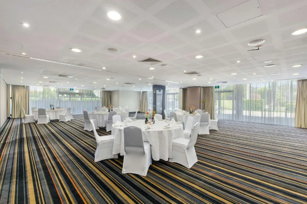 Quality Suites Pioneer Sands — 5