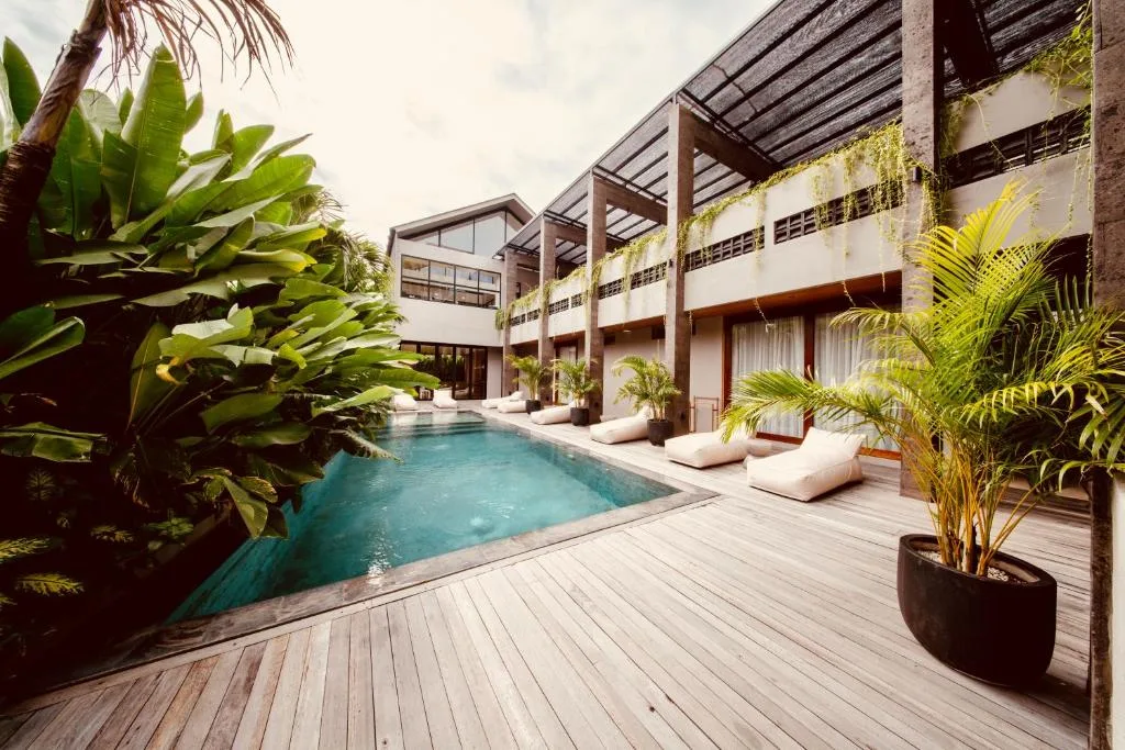 TheHub Pererenan Coworking, Pool and Rooftop