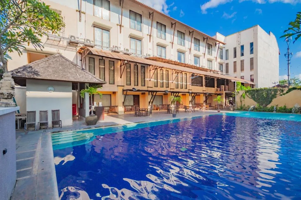 Grand Santhi Hotel — 4
