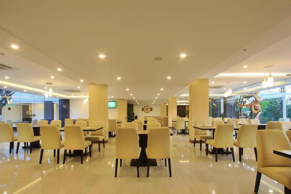 Mars City Hotel — 5