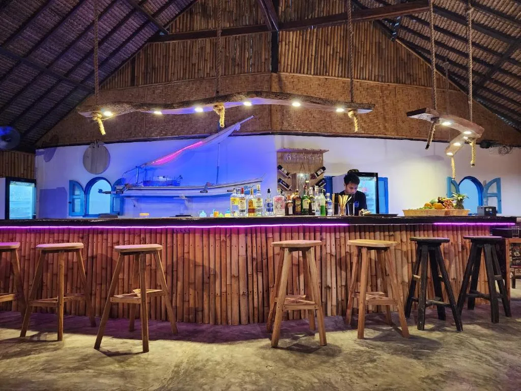 Formosa Beach Club & Bungalow — 4