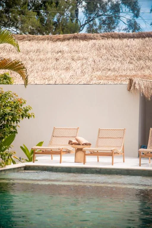 Les Vagues - Hotel Villa & Beach Club - Gili Air