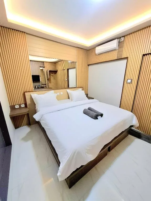 7 Day Inn
