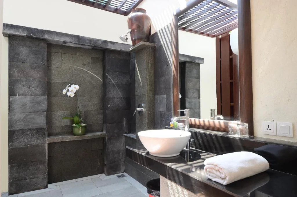 Bali Breezz Hotel — 3