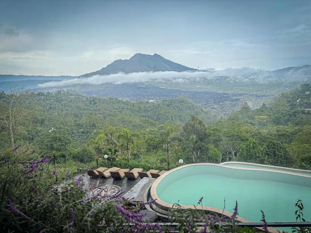 Caldera Hotel & Restaurant — 3