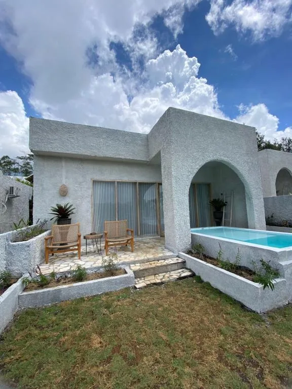 Cinze Villas and Hot Spring — 4