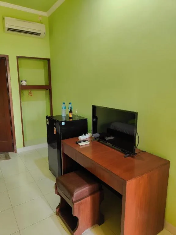 Berlian Inn Kuta Beach — 5