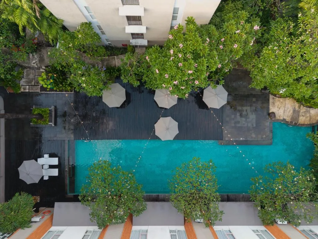 HARRIS Hotel & Residences Sunset Road
