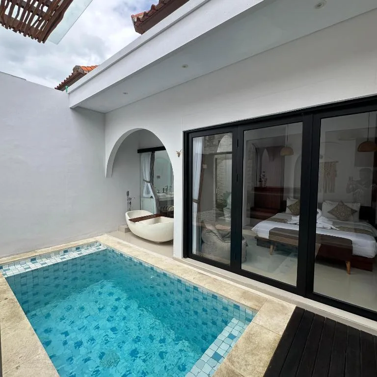 Maithala Villa & Living