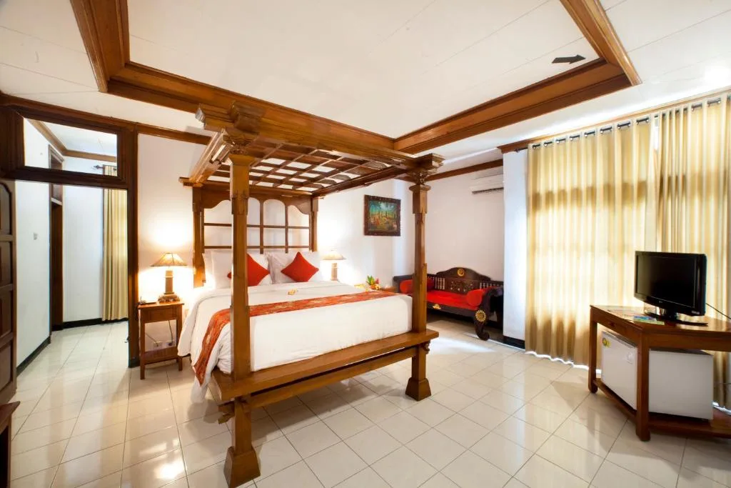 Bali Taman Beach Resort & Spa Lovina — 5