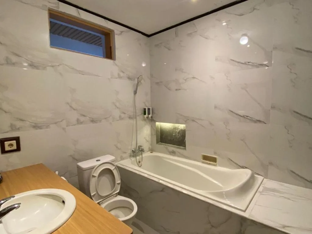 New Adirama Beach Hotel — 3