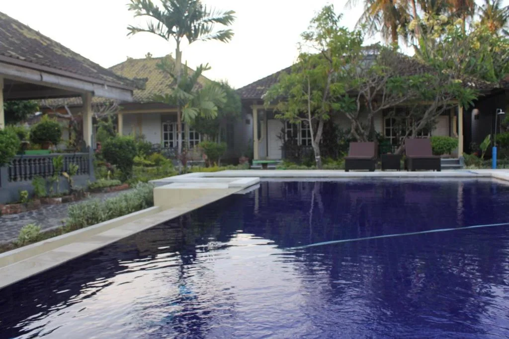 Taman Lily's Hotel — 4