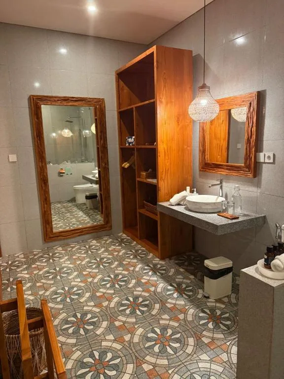Santai Suites Nusa Dua — 2