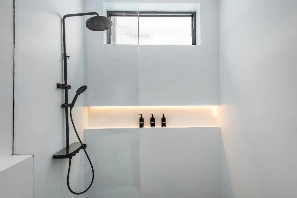 Boujee Boutique Hotel — 4