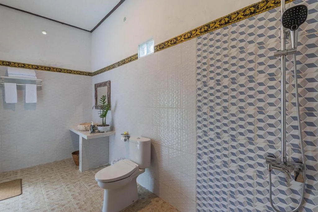 Radjes Bungalow Nusa Penida — 3