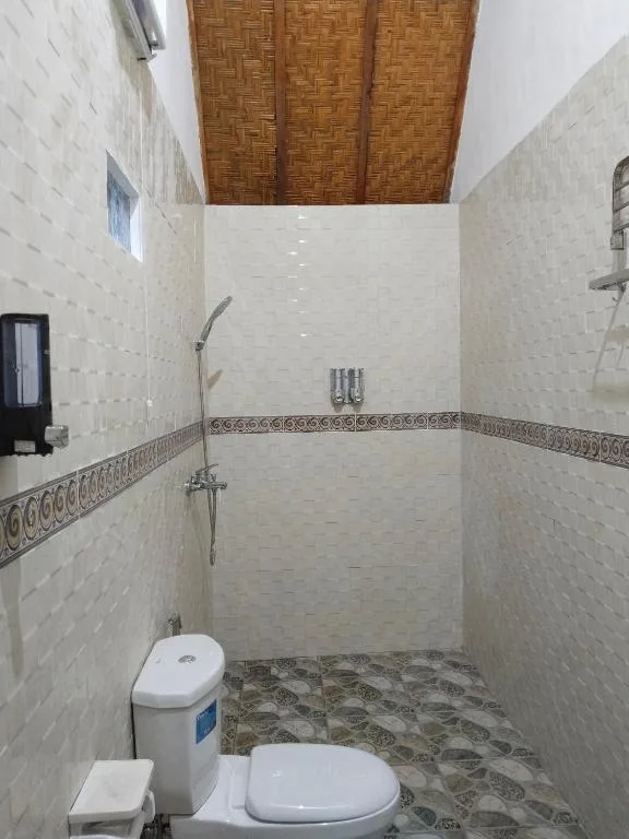 Santhi Laba Bungalow — 3