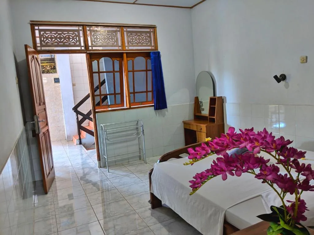 Serangan Inn II — 5