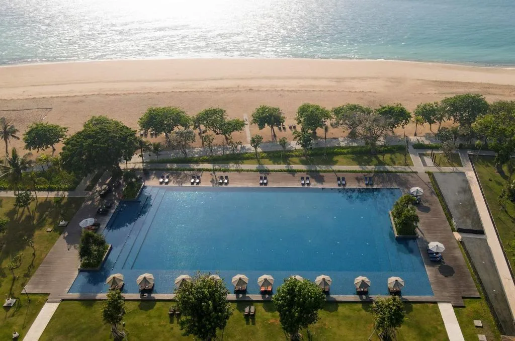 Bali Beach Hotel — 4
