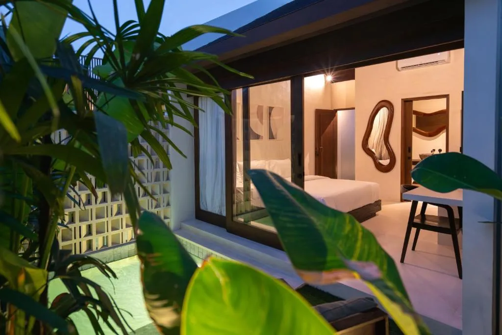 Makai Suites