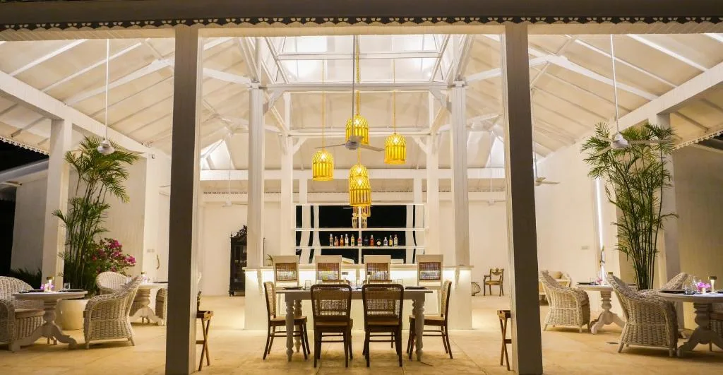 Ria Uluwatu, Tropical Chic Hotel — 5