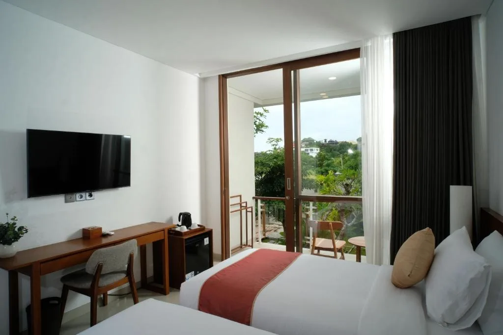 The Ledge Uluwatu — 2