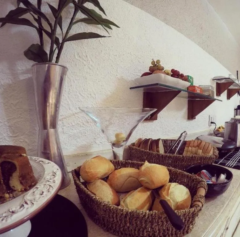 Ipê Rosa Hotel — 4
