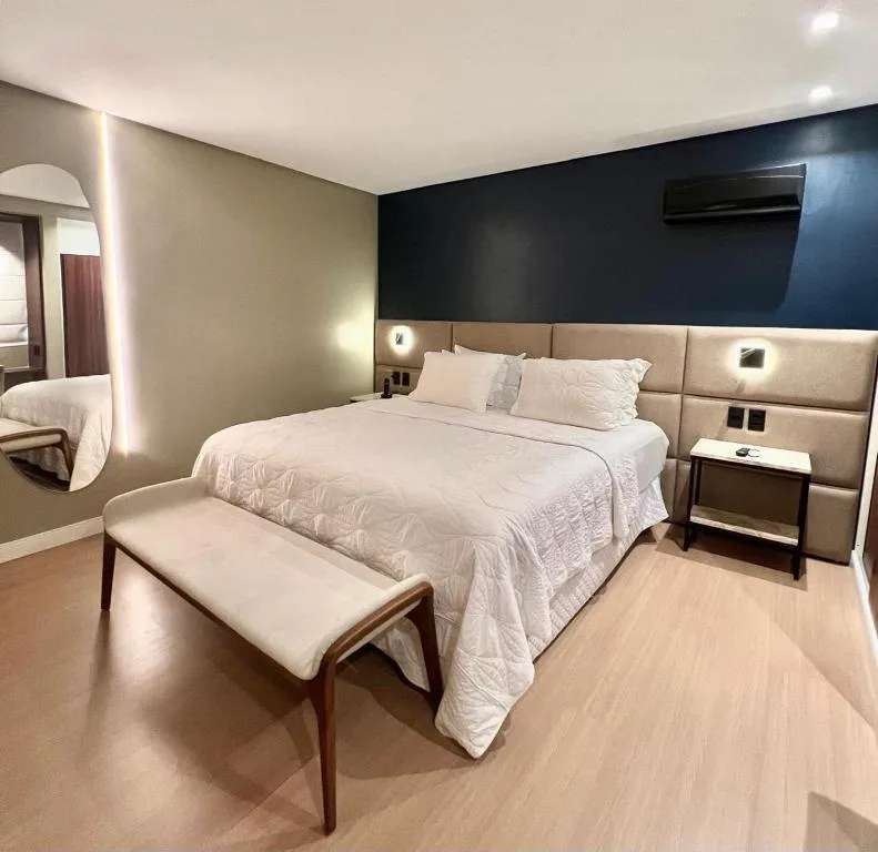Hotel Serrano