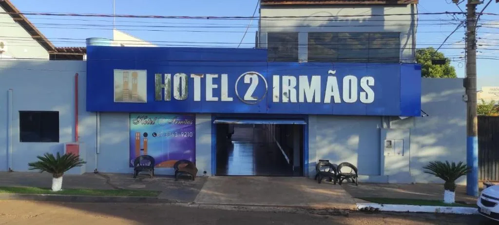 Hotel 2 Irmãos — 3