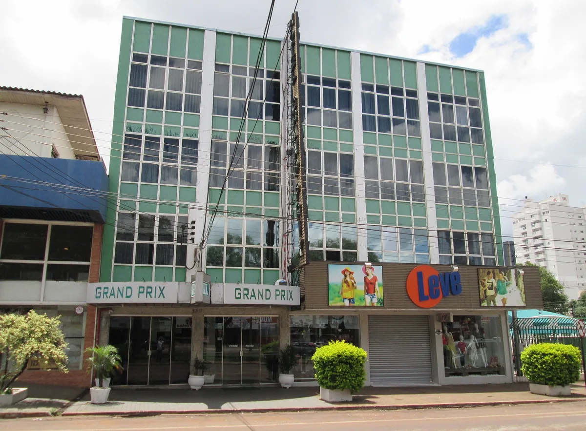 Hotel Grand Prix — 2