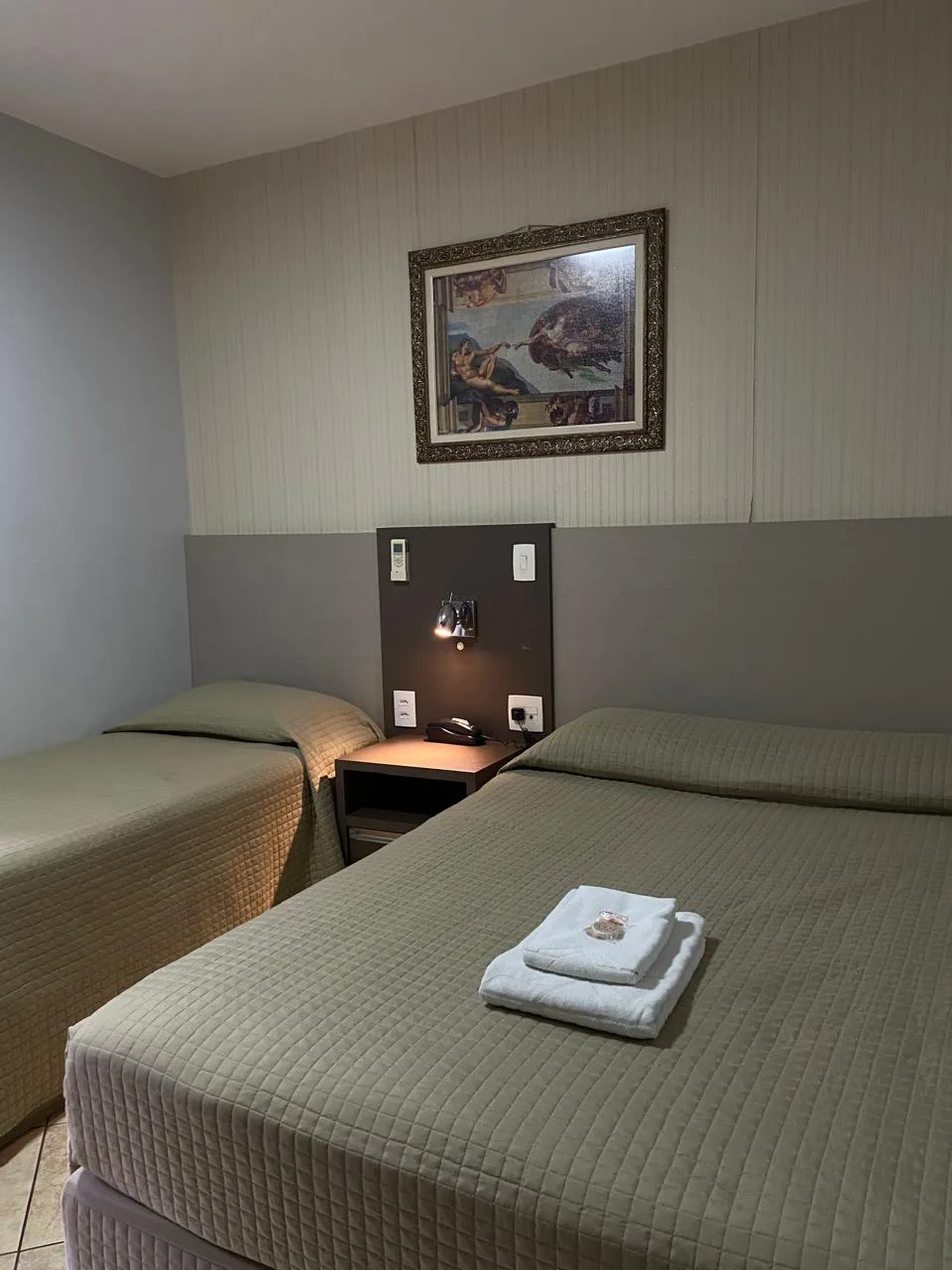 Hotel Nevada — 4