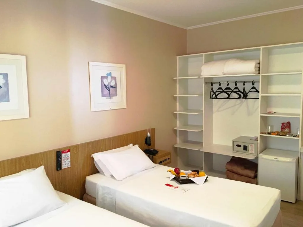 Cosmos Hotel — 2