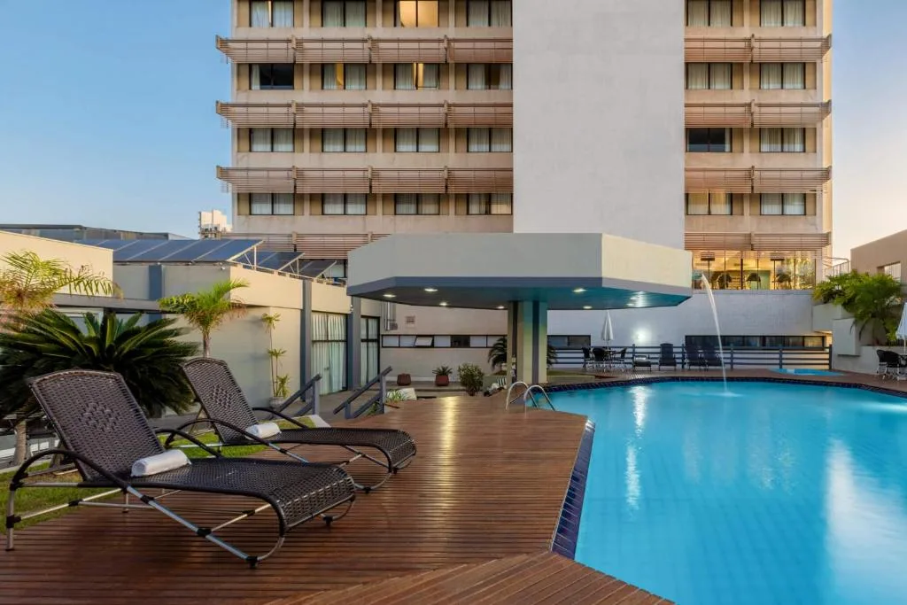 Hotel Deville Prime Cuiabá — 2