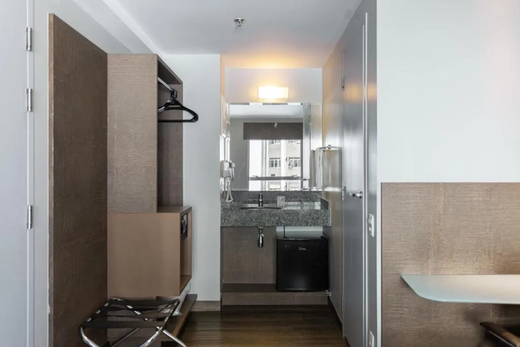 Hotel Bleev Curitiba Batel — 3