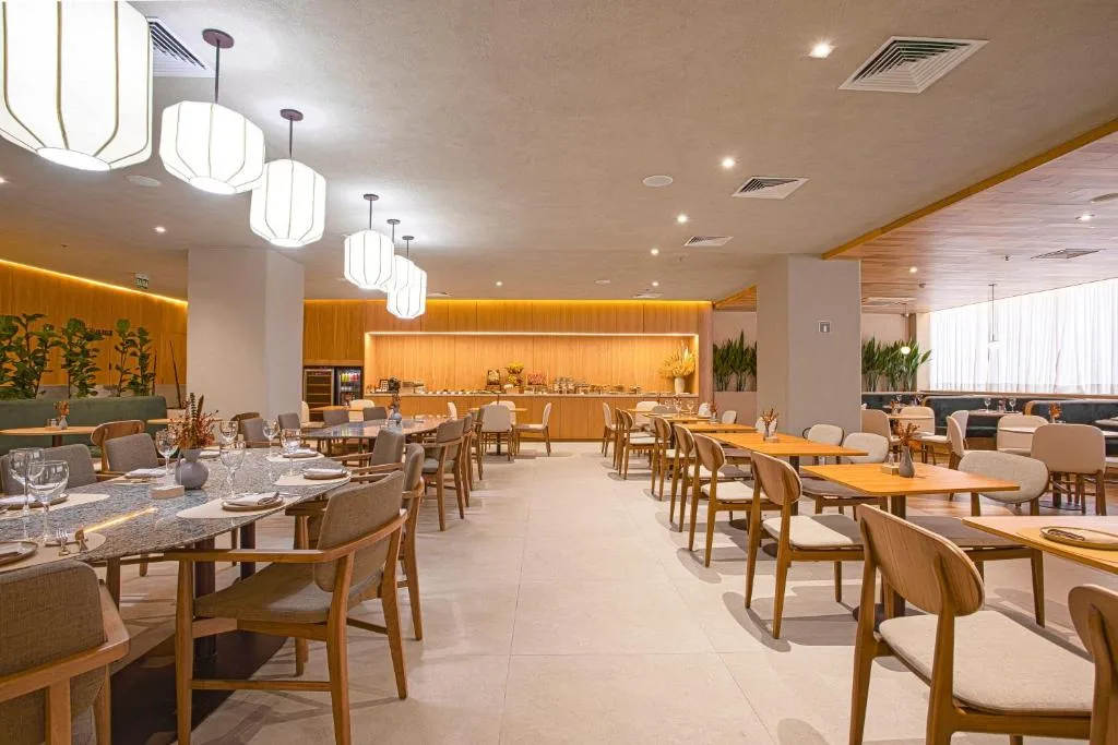 QOYA Hotel Curitiba, Curio Collection by Hilton — 5