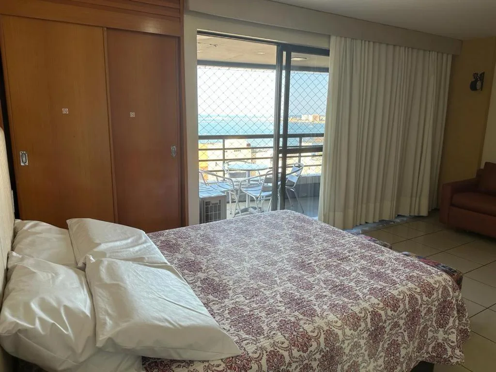 Apartamento Em Andar Alto com Vista Mar Meireles — 2