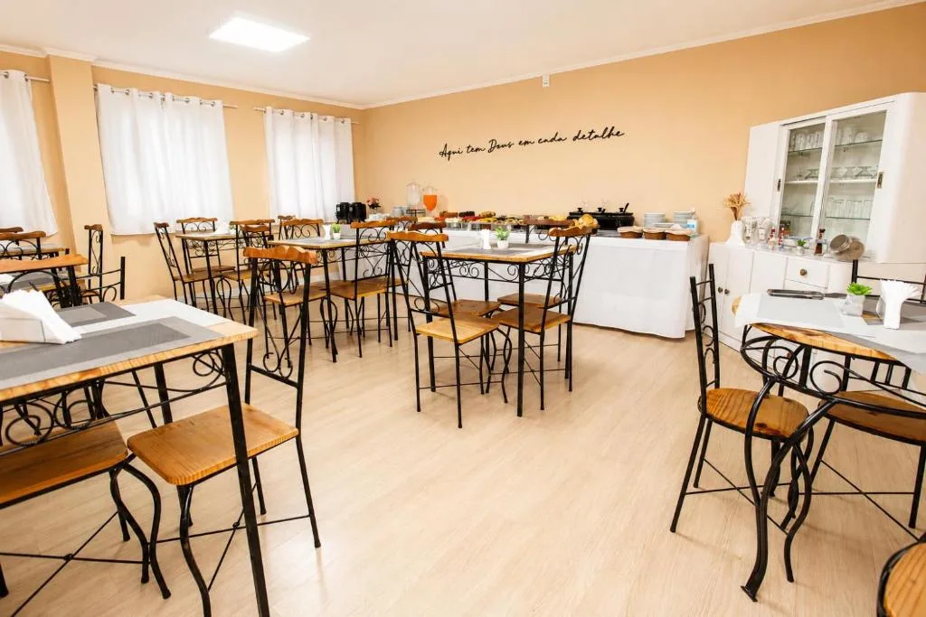 Gru Inn Hotel — 4
