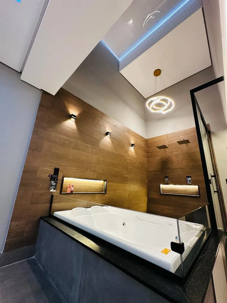 CRUSH Motel Suzano — 2