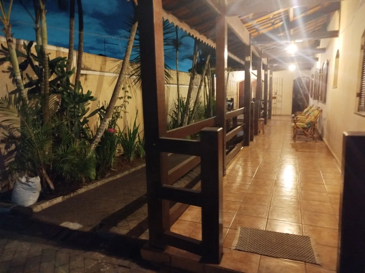 Haja Luz Casa Pousada no Centro de Itaquaquecetuba — 3