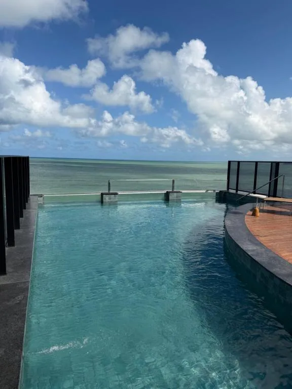 Alta Marine Flat 411 - Pé na areia com vista mar e piscina