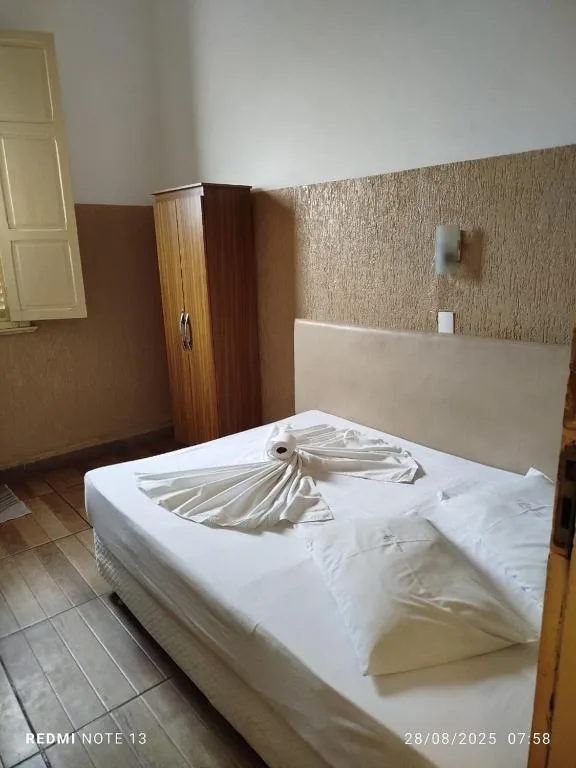 Hotel Hilton — 2