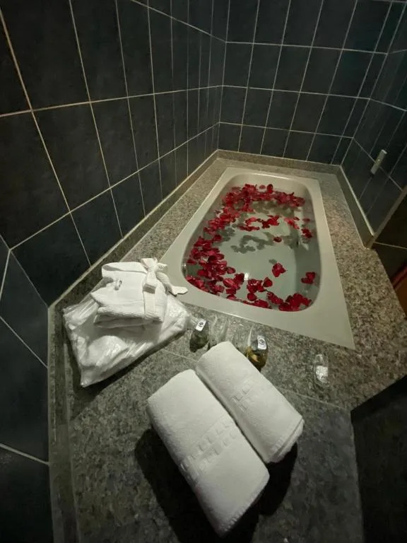Maxim Plaza Hotel — 3