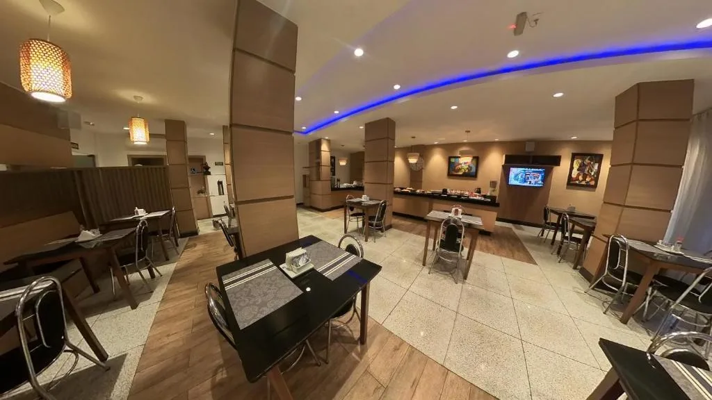 Real Hotel — 5