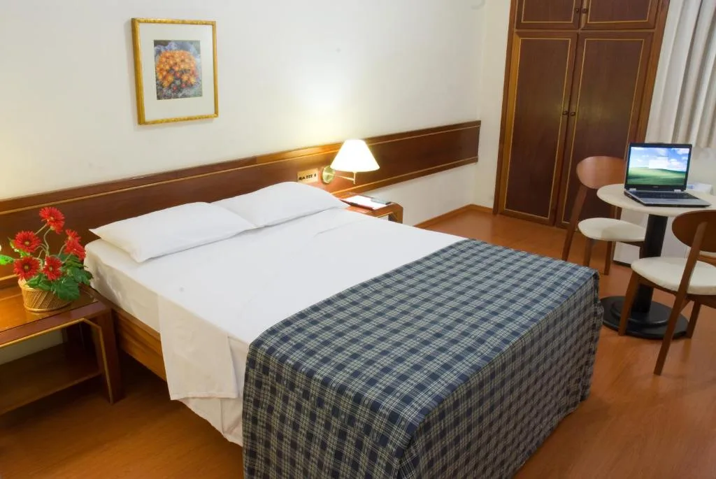 Crillon Palace Hotel — 2