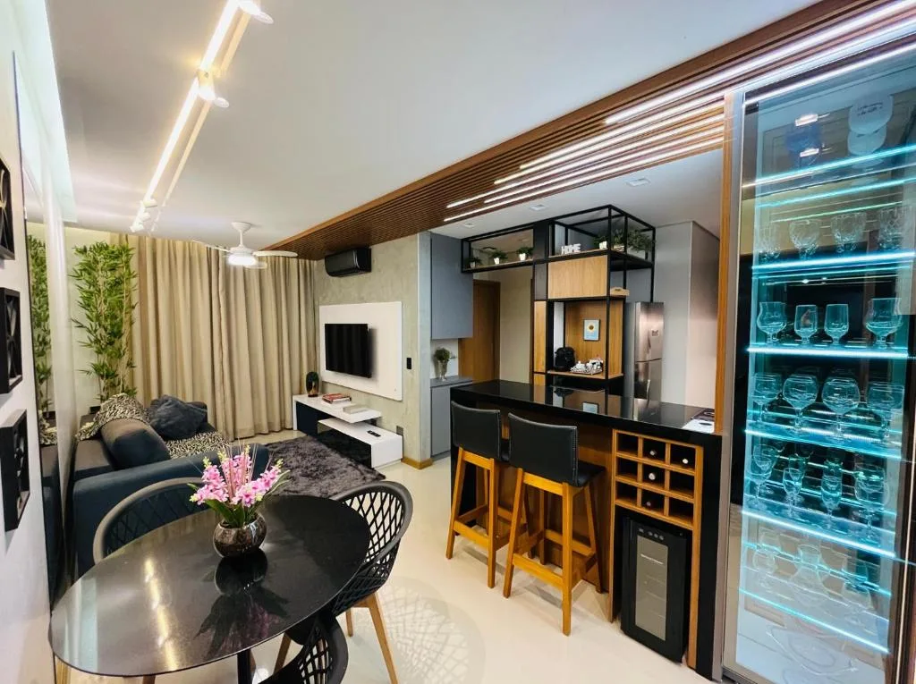 FLAT LUXO PREMIUM - Condomínio Londrina Flat - 43m2 - garagem grátis
