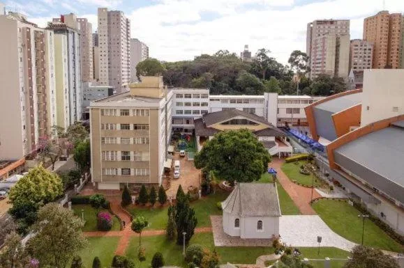 FLAT LUXO PREMIUM - Condomínio Londrina Flat - 43m2 - garagem grátis — 2
