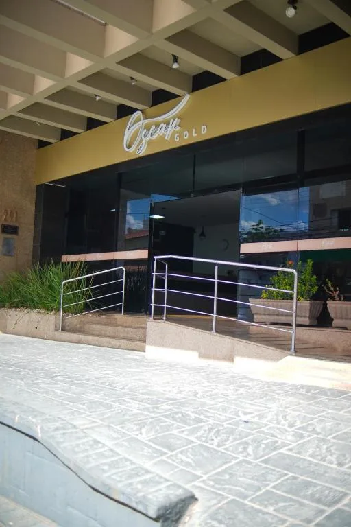 HOTEL OSCAR GOLD — 2