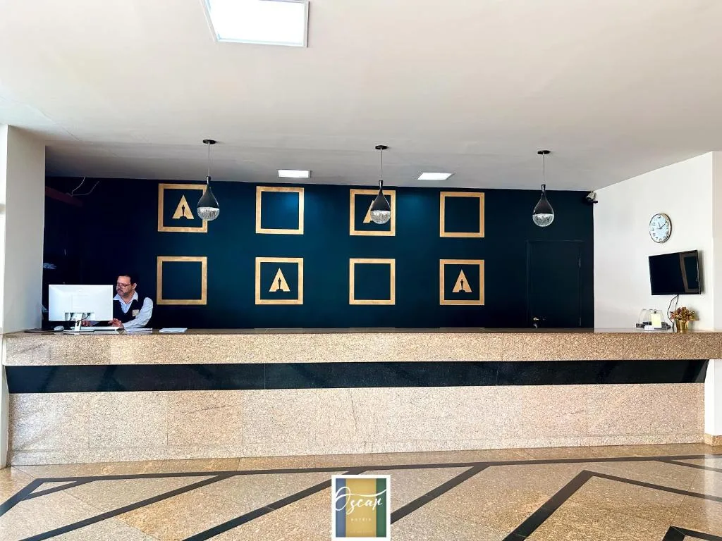 HOTEL OSCAR GOLD — 4