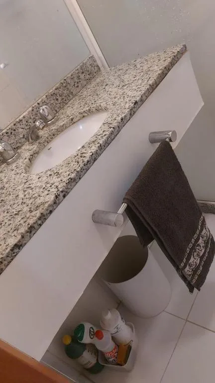 Flat com varanda, quarto de Morador Hotel 1112 — 3