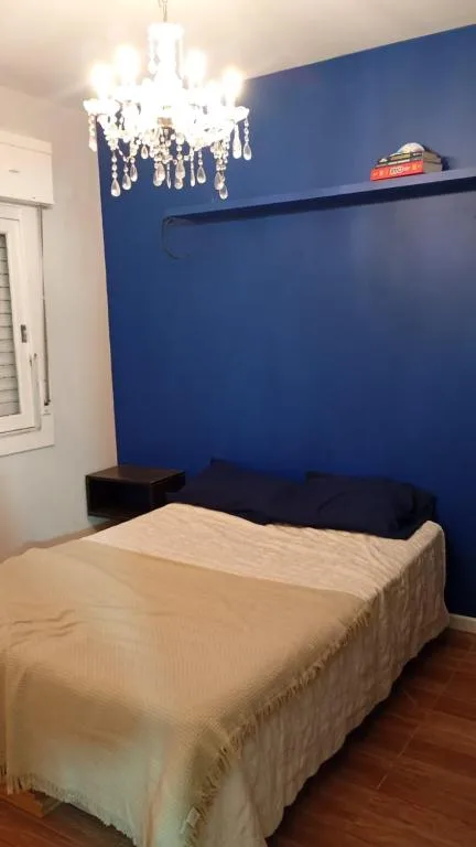 Apartamento central bem localizado — 2